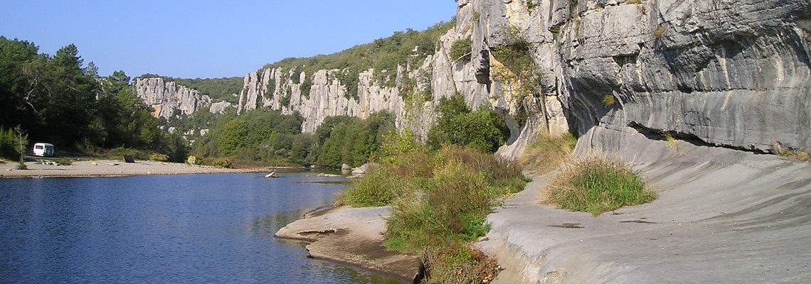 camping vallon pont d'arc